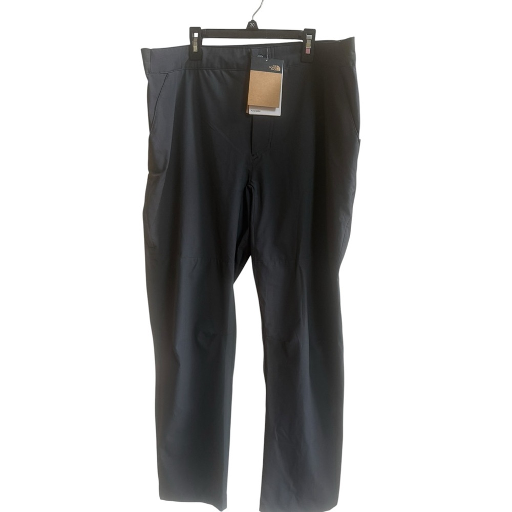 The North Face Men's Black Performance Pants NWT size 38